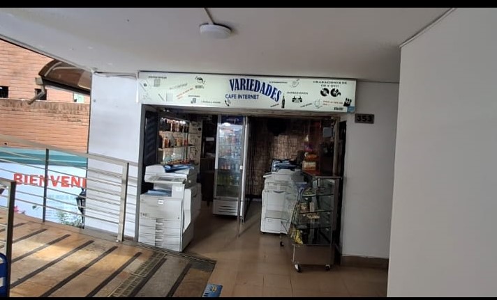 ARRIENDO LOCAL DE 29 m² EN CENTRO COMERCIAL PATIO DEL UNIÓN – (EEP-983) – MEDELLÍN | JUNÍN | ESTRATO 4